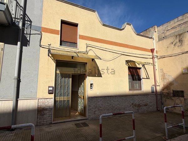 casa indipendente in vendita a Brindisi in zona Cappuccini