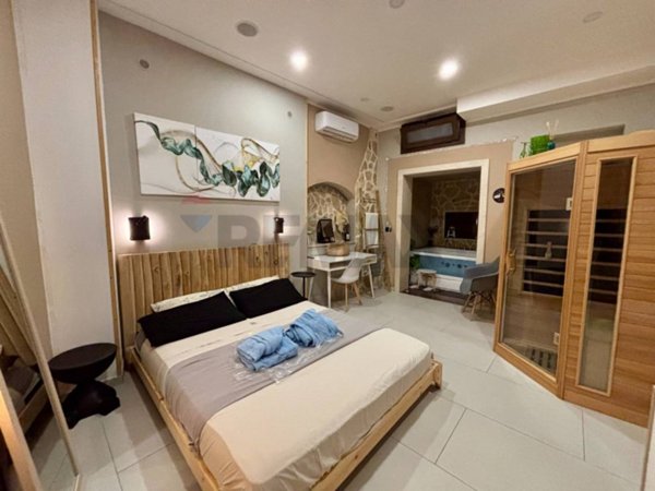 casa indipendente in vendita a Brindisi in zona Centro Città