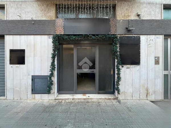 negozio in vendita a Brindisi in zona Commenda
