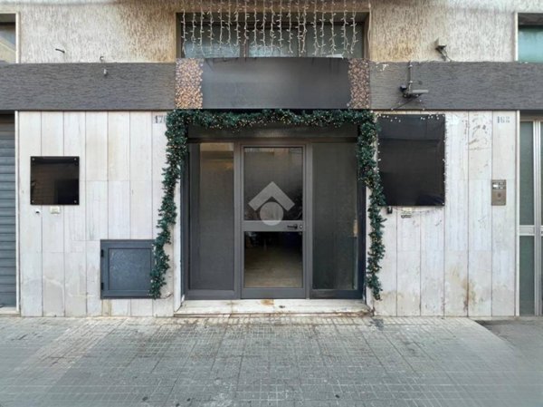 negozio in vendita a Brindisi in zona Commenda