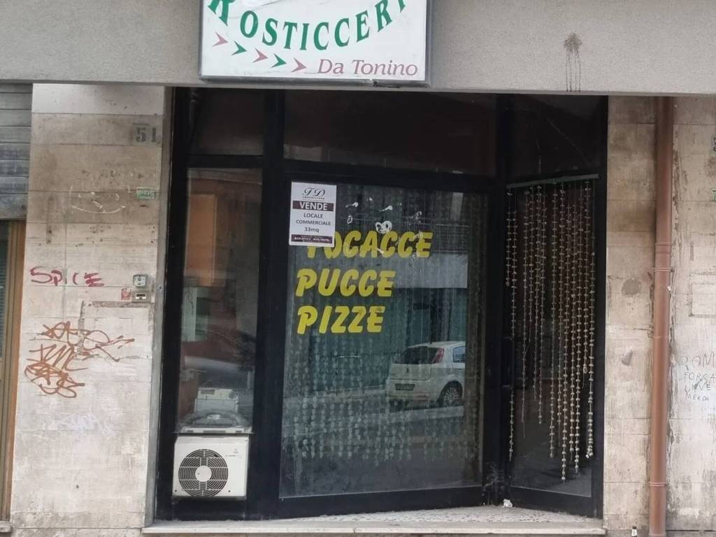 negozio in vendita a Brindisi in zona Commenda