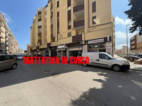 negozio in vendita a Brindisi in zona Cappuccini