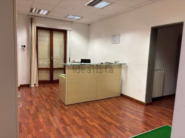 ufficio in vendita a Brindisi in zona Cappuccini