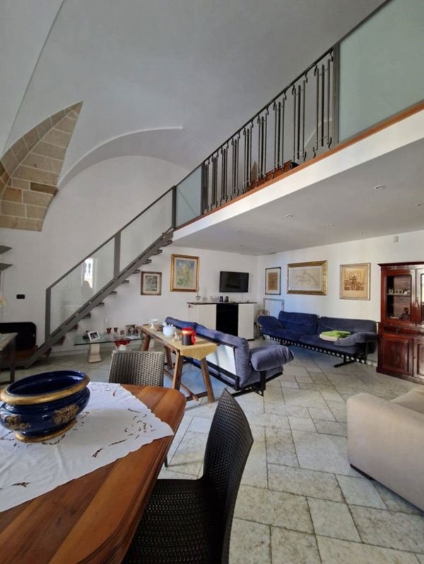 casa indipendente in vendita a Brindisi in zona Centro Città