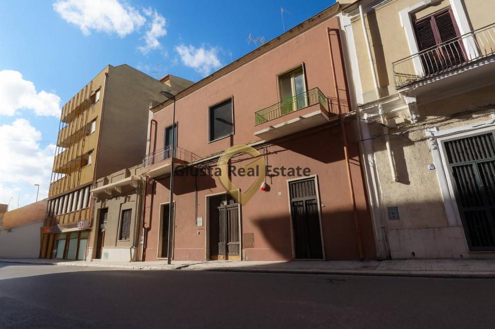 appartamento in vendita a Brindisi in zona Centro Città