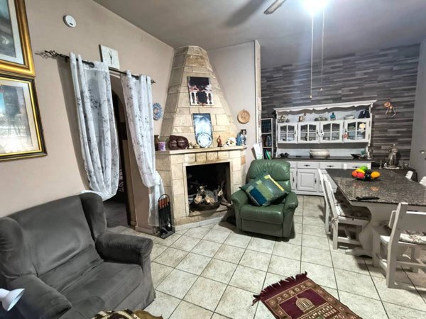 casa indipendente in vendita a Brindisi in zona Minnuta