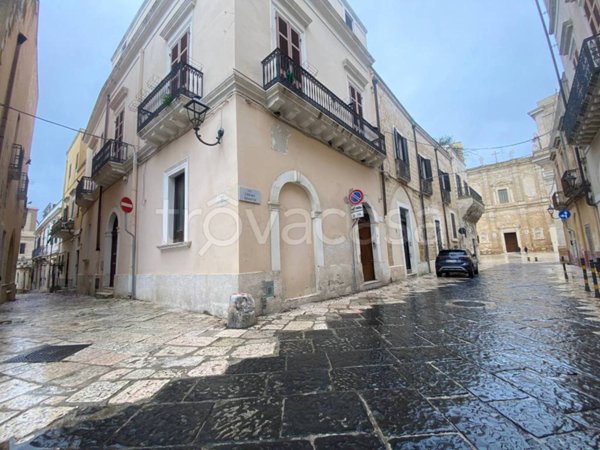 casa indipendente in vendita a Brindisi in zona Centro Città