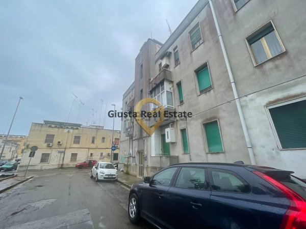 appartamento in vendita a Brindisi in zona Commenda