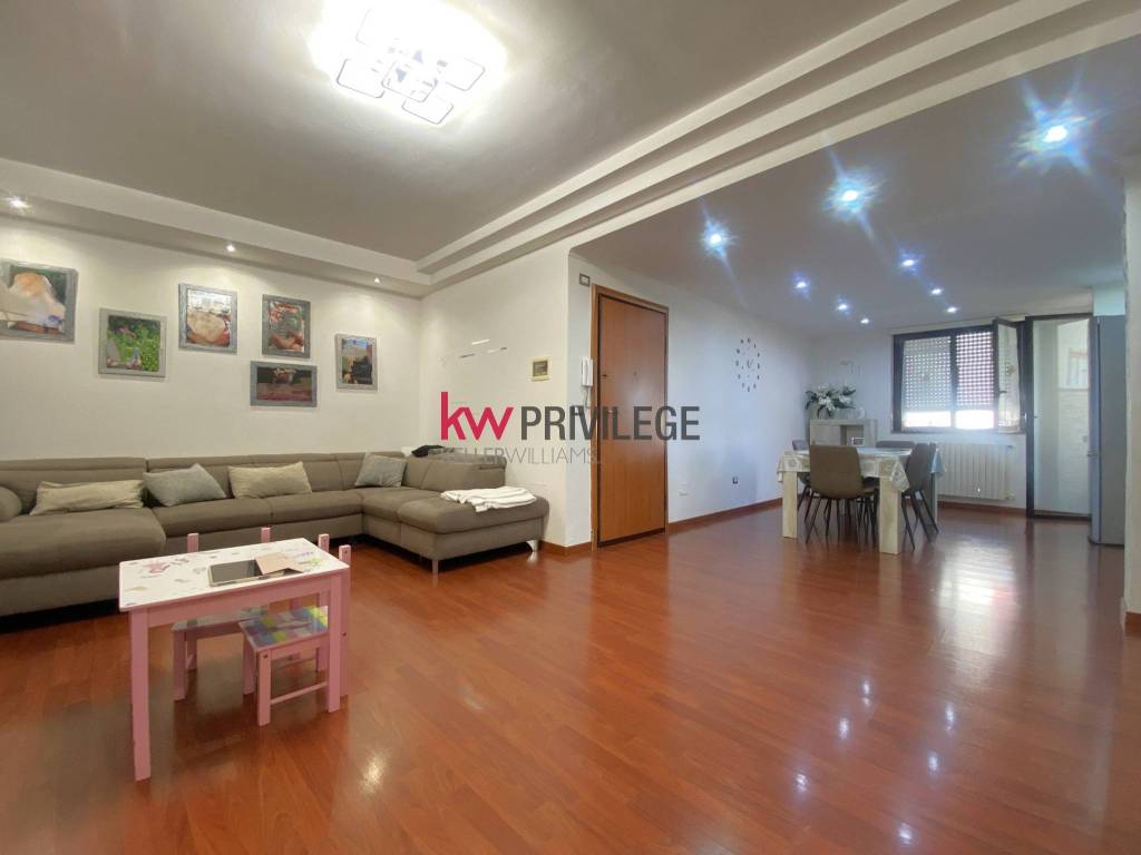 appartamento in vendita a Brindisi in zona Paradiso