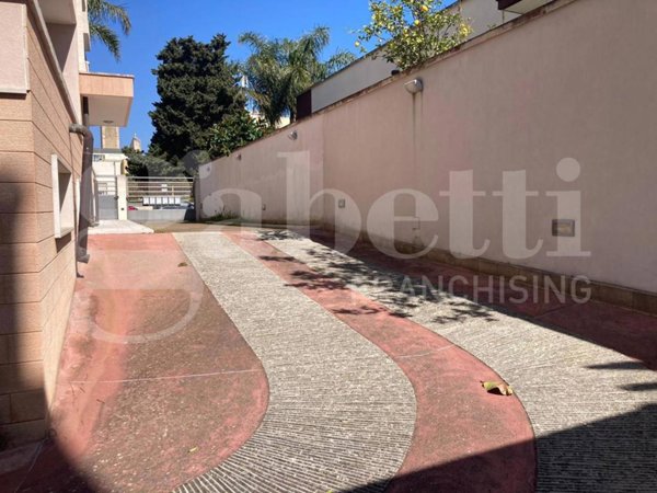 casa indipendente in vendita a Brindisi in zona Paradiso