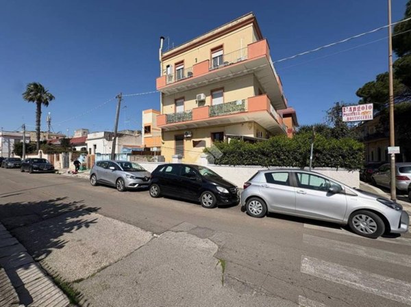casa indipendente in vendita a Brindisi in zona Centro Città