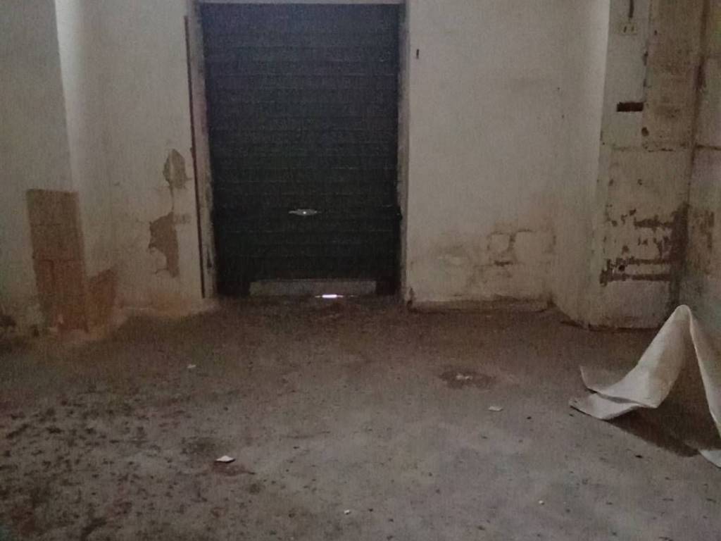 negozio in vendita a Brindisi in zona Cappuccini