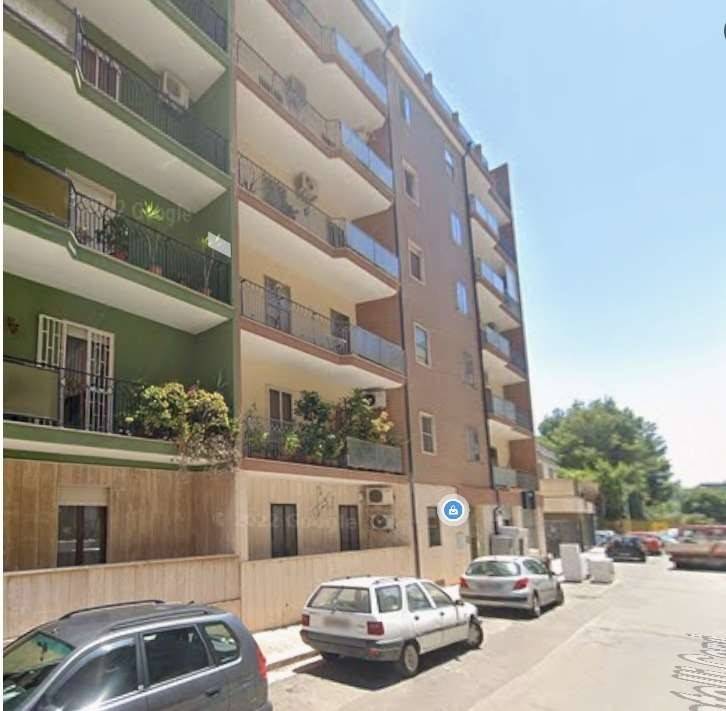 appartamento in vendita a Brindisi in zona Commenda