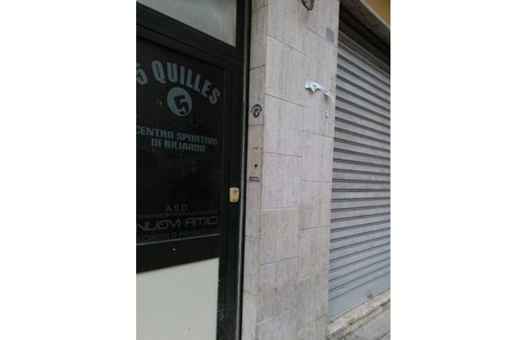 locale commerciale in vendita a Brindisi in zona Commenda