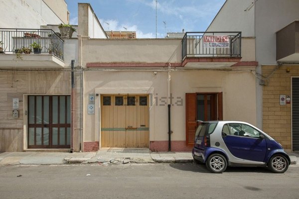 casa indipendente in vendita a Brindisi in zona Commenda
