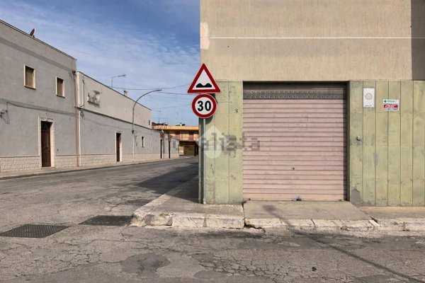 ufficio in vendita a Brindisi in zona Sant'Angelo