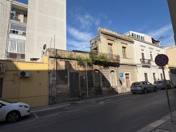 casa indipendente in vendita a Brindisi