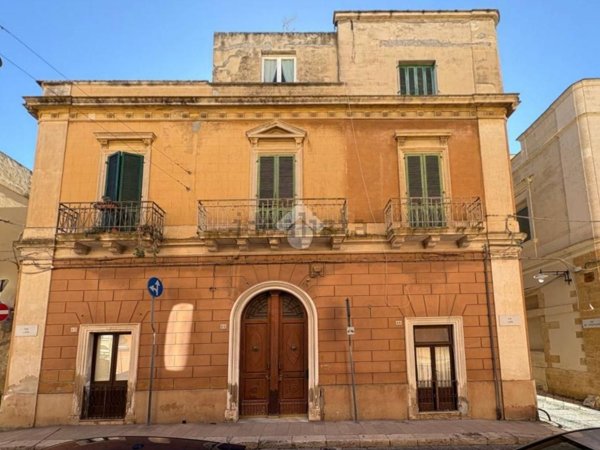 appartamento in vendita a Brindisi in zona Centro Città