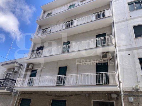 appartamento in vendita a Brindisi in zona Commenda