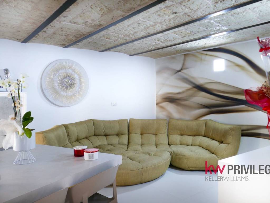casa indipendente in vendita a Brindisi in zona Centro Città