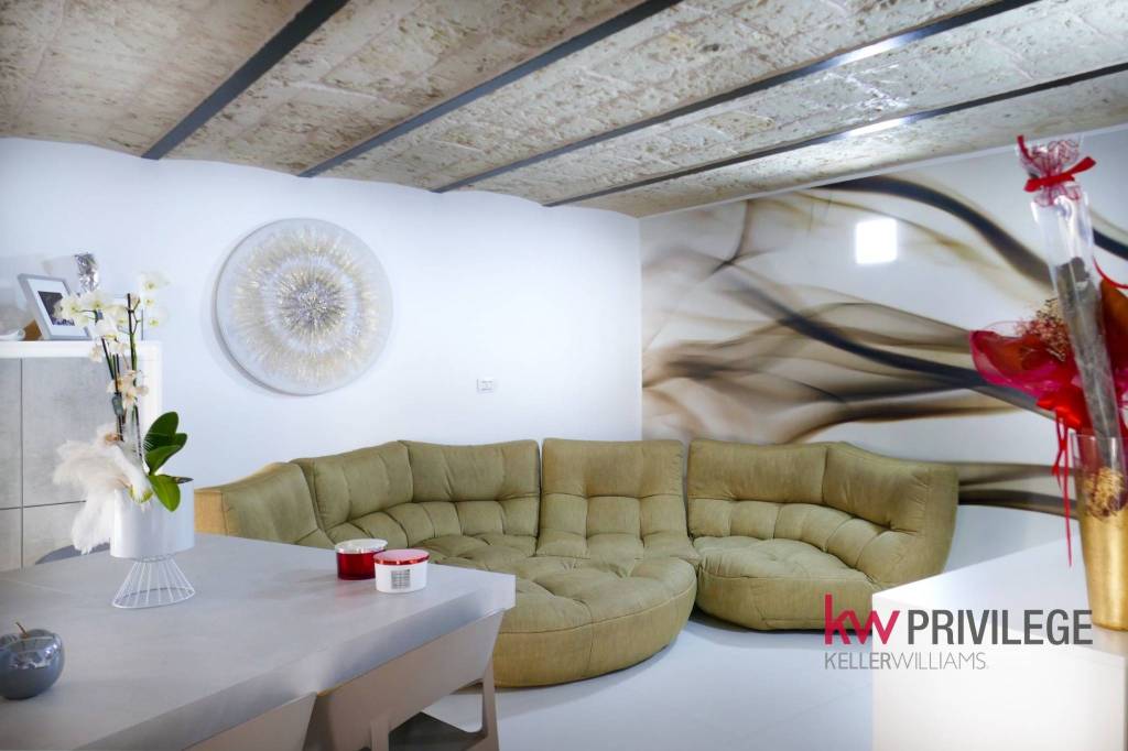 casa indipendente in vendita a Brindisi in zona Centro Città