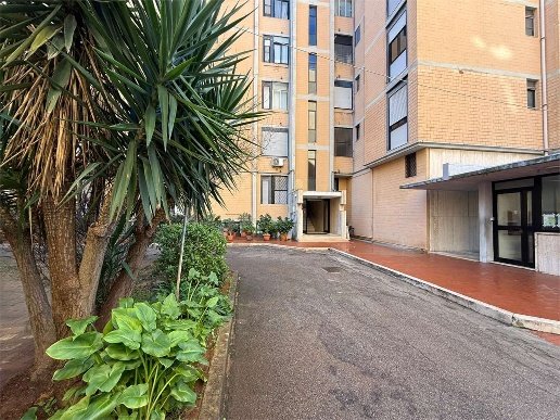 appartamento in vendita a Brindisi in zona Commenda