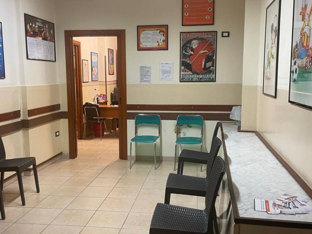 negozio in vendita a Brindisi in zona Cappuccini
