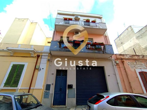 casa indipendente in vendita a Brindisi in zona Centro Città