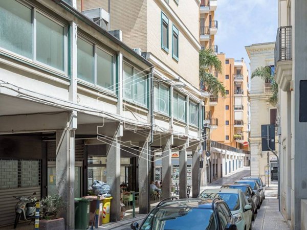 ufficio in vendita a Brindisi in zona Centro Città