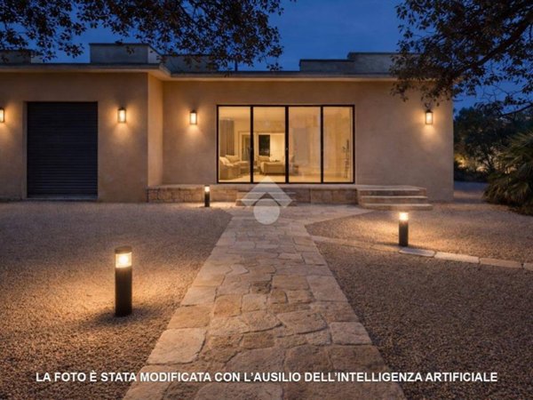 casa indipendente in vendita a Brindisi in zona La Rosa