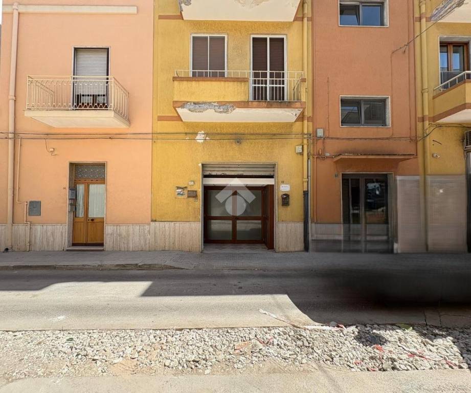 ufficio in vendita a Brindisi in zona Cappuccini