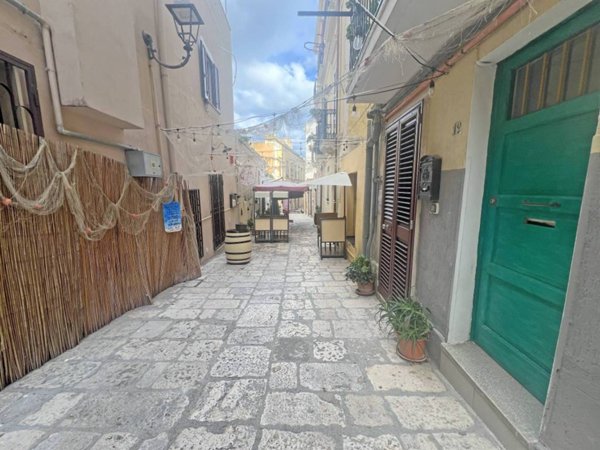 casa indipendente in vendita a Brindisi in zona Cappuccini