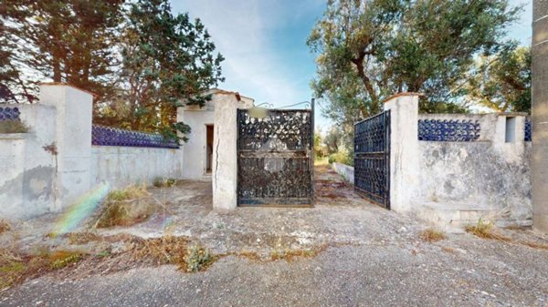casa indipendente in vendita a Brindisi in zona Commenda