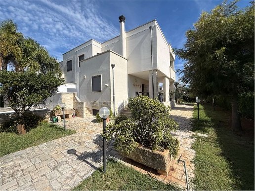 casa indipendente in vendita a Brindisi in zona Minnuta