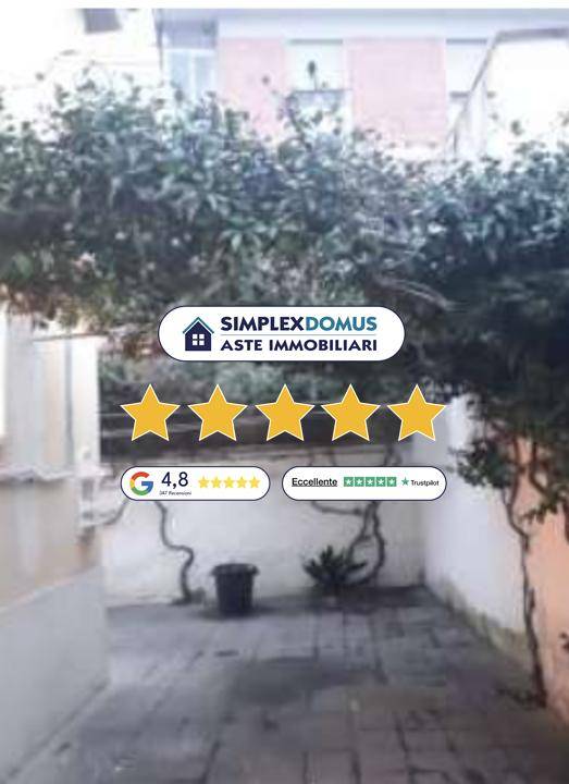 casa indipendente in vendita a Brindisi in zona Santa Maria del Casale