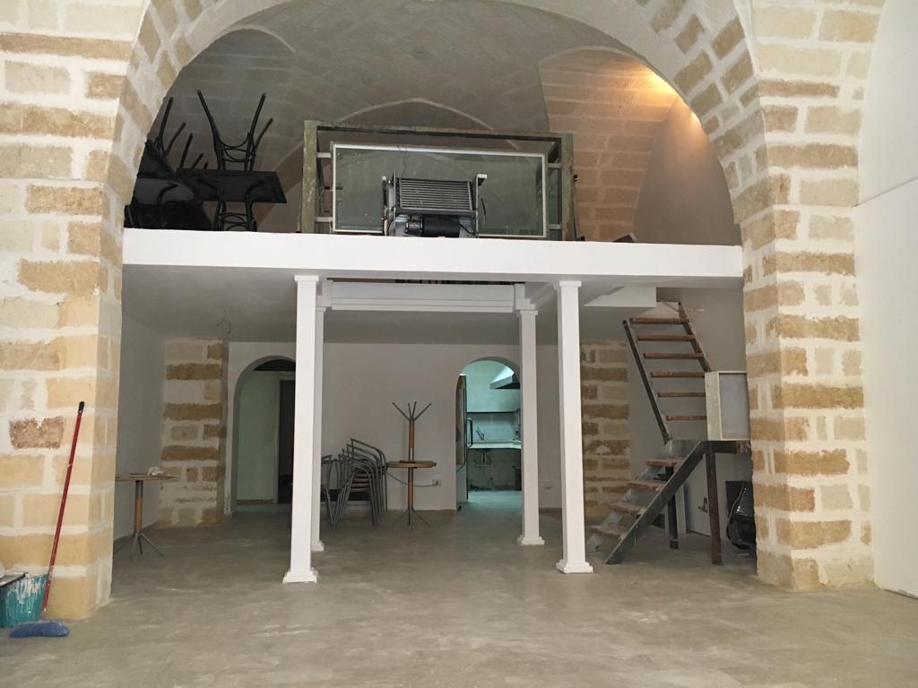 locale commerciale in vendita a Brindisi