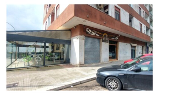 locale commerciale in vendita a Brindisi