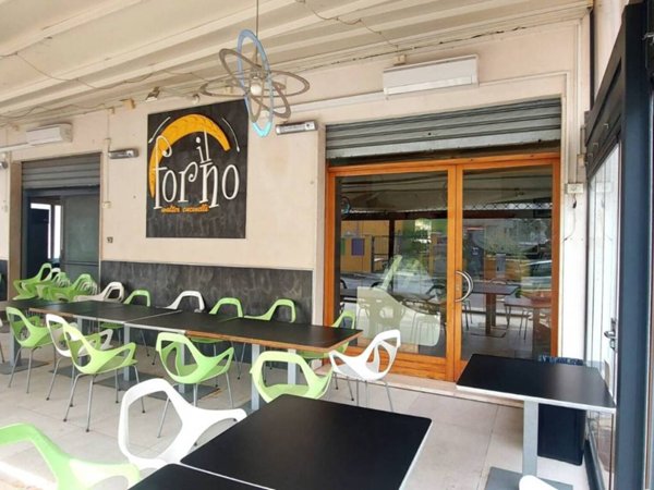 negozio in vendita a Brindisi in zona Bozzano