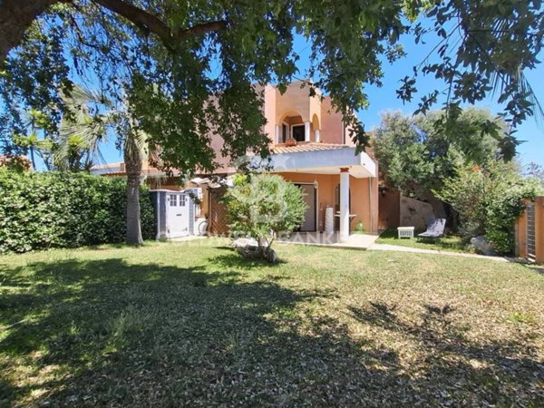 casa indipendente in vendita a Brindisi in zona Centro Città