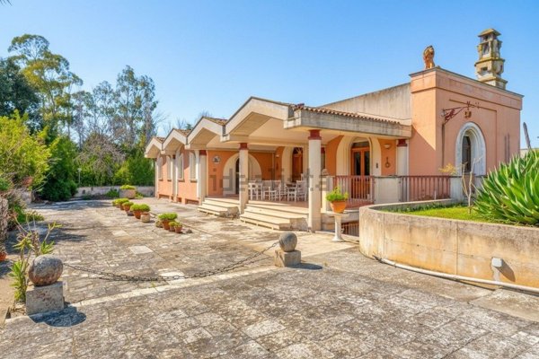 casa indipendente in vendita a Brindisi