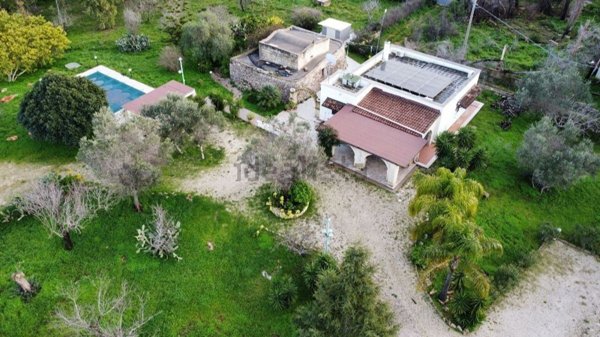 casa indipendente in vendita a Brindisi in zona Paradiso
