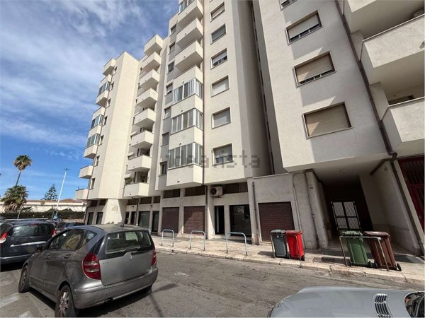 locale commerciale in vendita a Brindisi