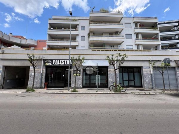 locale commerciale in vendita a Brindisi in zona Cappuccini