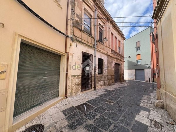 appartamento in vendita a Brindisi in zona Centro Città