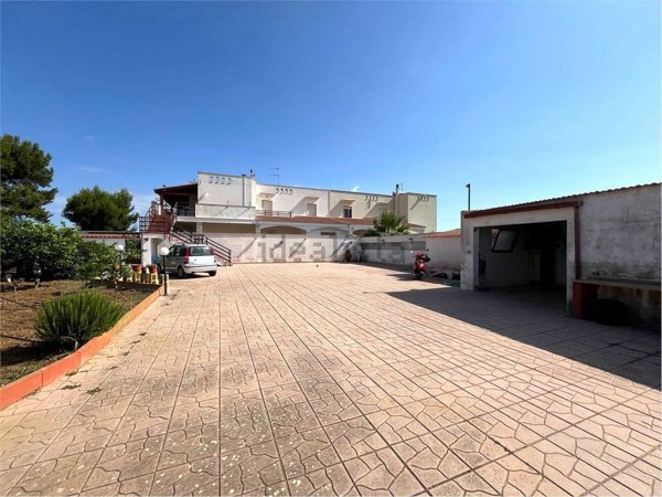casa indipendente in vendita a Brindisi in zona Minnuta