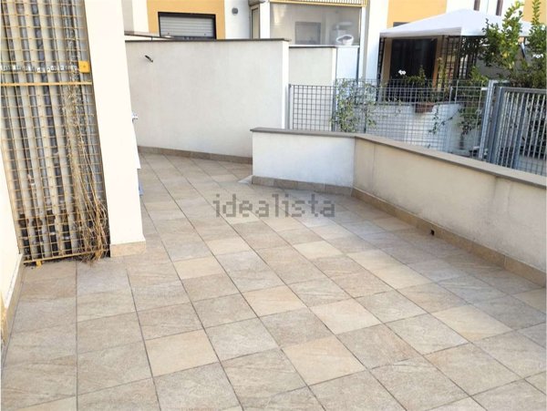 casa indipendente in vendita a Brindisi in zona Paradiso