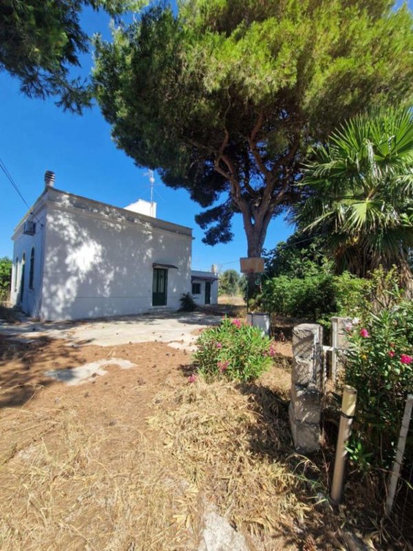 casa indipendente in vendita a Brindisi in zona Paradiso