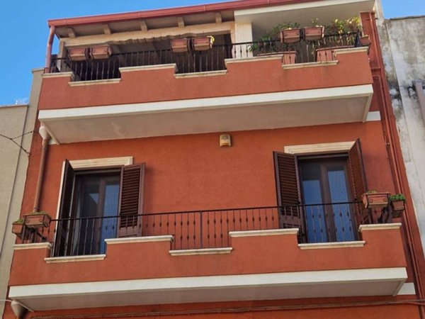 casa indipendente in vendita a Brindisi in zona Commenda