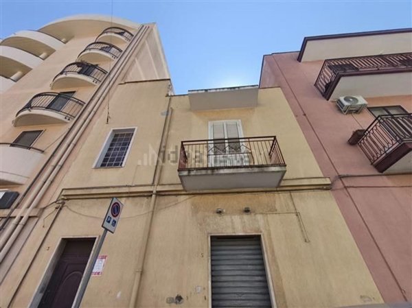 quadrivano in vendita a Brindisi in zona Commenda