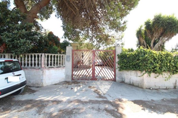 casa indipendente in vendita a Brindisi in zona Tuturano